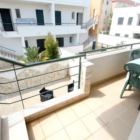 Auris Apartment *